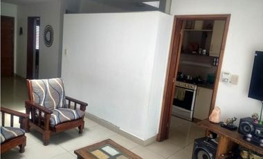Casa 5 ambientes con garage.