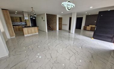 casa en arriendo en las lomitas. Cod A512129