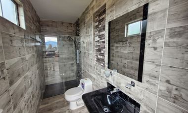 casa en arriendo en las lomitas. Cod A512129
