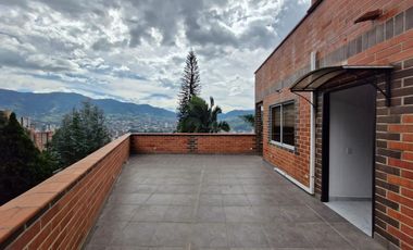 casa en arriendo en las lomitas. Cod A512129