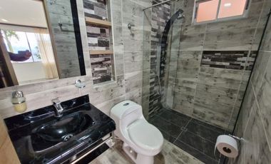 casa en arriendo en las lomitas. Cod A512129