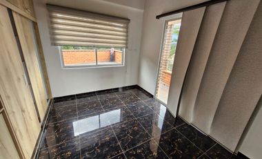 casa en arriendo en las lomitas. Cod A512129