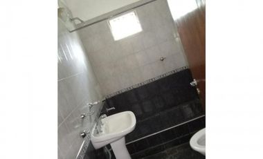 EXCELENTE GALPON CON DEPARTAMENTO EN VENTA, RUBEN DARIO 400 -TEMPERLEY-