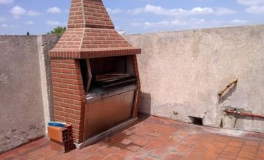 EXCELENTE GALPON CON DEPARTAMENTO EN VENTA, RUBEN DARIO 400 -TEMPERLEY-