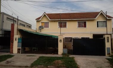 DUPLEX 3 AMB C/COCHERA Y DOS BAÑOS SOBRE SALERNO AL 1000