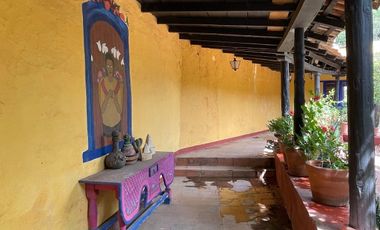 Casa en renta en Valle de Bravo, a unas cuadras del jardín principal