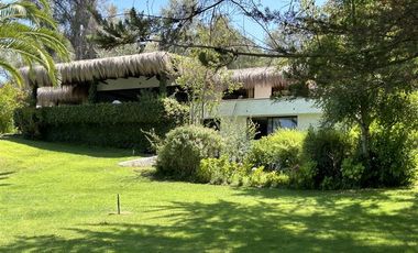 Preciosa en Condominio Orilla lago 20.000m2 Piscina Quincho