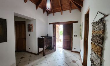 Parcela con gran casa en venta, El Vaticano, Requínoa