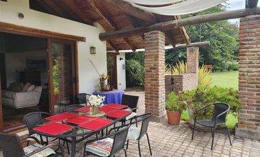 Parcela con gran casa en venta, El Vaticano, Requínoa