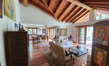 Parcela con gran casa en venta, El Vaticano, Requínoa
