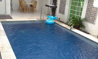 Di Jual Villa Mewah Strategis di dekat Kampus UNUD Jimbaran Bali