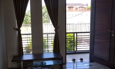 Di Jual Villa Mewah Strategis di dekat Kampus UNUD Jimbaran Bali