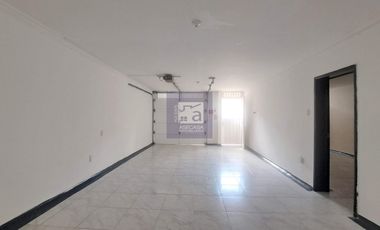 COD. 3144 - SE ARRIENDA CASA - BARRIO: LAS MERCEDES