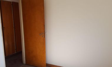 DEPARTAMENTO EN BARRIO MUNICIPAL LONGCHAMPS