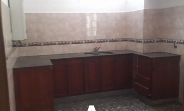 Casa 3 dormitorios, patio y asador ubicado en zona centro calle Buenos Aires oportunidad para comprar