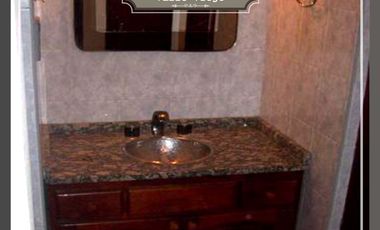 Chalet en venta de 3 dormitorios c/ cochera en San Isidro