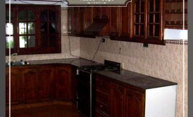 Chalet en venta de 3 dormitorios c/ cochera en San Isidro