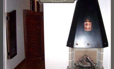 Chalet en venta de 3 dormitorios c/ cochera en San Isidro