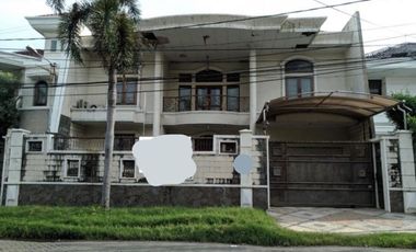 Dijual Rumah istimewa di Puncak Permai Utara Dukuh Pakis Surabaya