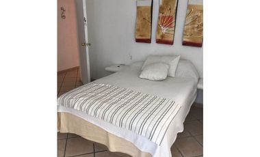 CASA EN VENTA A ORILLA DEL LAGO 