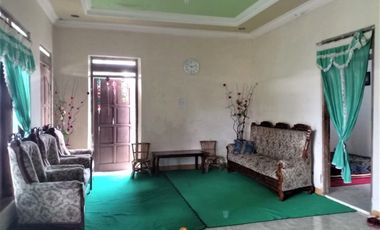 Rumah Vila Karangpandan Karanganyar