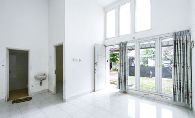 Rumah LT 90 Terawat 14 Menit ke Pintu Tol Cimanggis Siap Huni J-38982