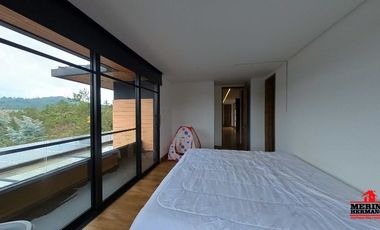 casa en arriendo en loma del escobero. Cod A5022