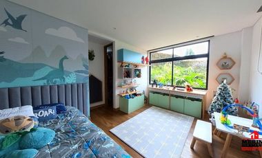 casa en arriendo en loma del escobero. Cod A5022