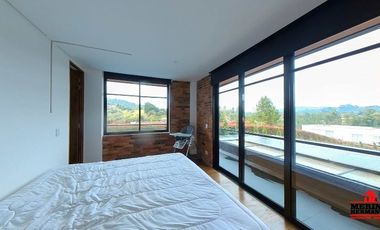 casa en arriendo en loma del escobero. Cod A5022