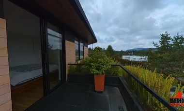 casa en arriendo en loma del escobero. Cod A5022