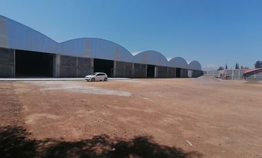 Conjunto Privado de Naves Industriales en renta a la salida Pátzcuaro  $70 x m2