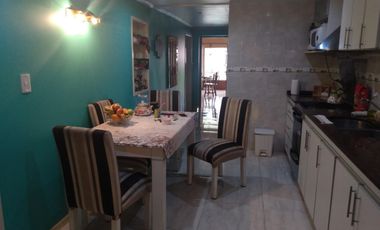 Casa en venta Banfield. Ideal dos familias