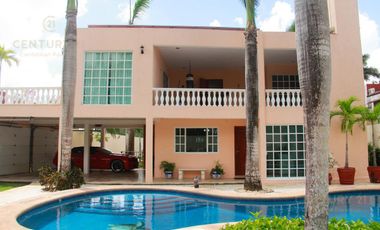 Venta Casa de 1500 m2 Terreno Cerca del Aeropuerto Cancún C3206