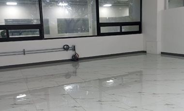 Local comercial en Renta 1570 m2 en Periferico Sur.