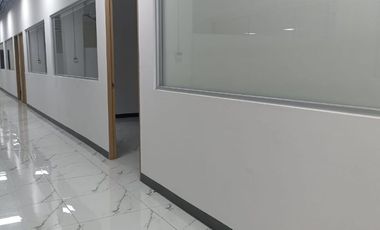 Local comercial en Renta 1570 m2 en Periferico Sur.