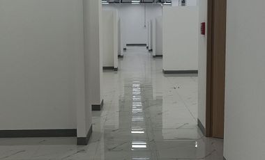 Local comercial en Renta 1570 m2 en Periferico Sur.