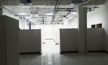 Local comercial en Renta 1570 m2 en Periferico Sur.