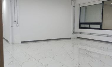 Local comercial en Renta 1570 m2 en Periferico Sur.