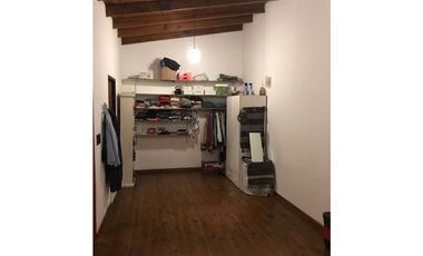 AMPLIO DUPLEX CON LOCAL EN JAUREGUI !!!
