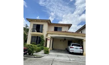 ALQUILO/VENDO HERMOSA CASA EN CONDADO DEL REY $650,000