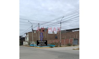 ¡Oportunidad Única Venta ! Terreno En Esquina De 371 M 2  Urb Jardin En  Sullana