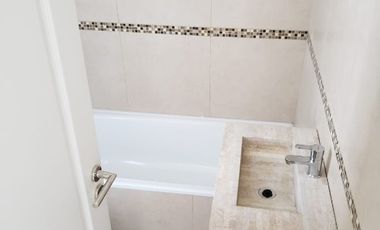 Departamento en venta en Remedios de Escalada Oeste