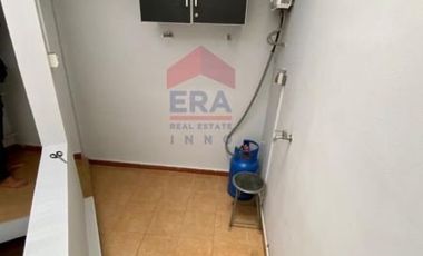 Rumah bersih terawat siap huni full furnished Setraduta Permai M3