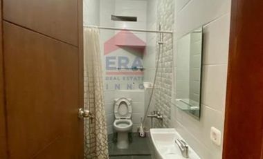 Rumah bersih terawat siap huni full furnished Setraduta Permai M3