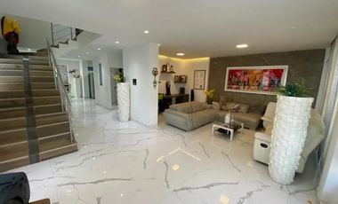 casa en venta en las mercedes. Cod V17554