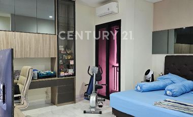 Rumah Siap Huni Di  Bulevar Hijau Cluster Dilenia, Harapan Indah