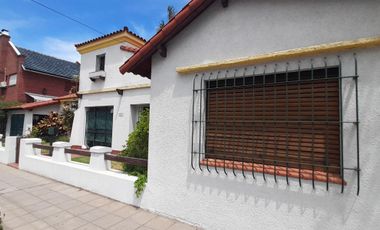 Ramos Mejia - Castelli 424 - Casa 5 Amb Solo Alquiler USO Comercial