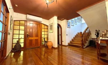 Gran Casa en Calle Dinamarca