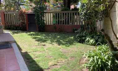 casa condominio en arriendo/venta en villa campestre. Cod A103784