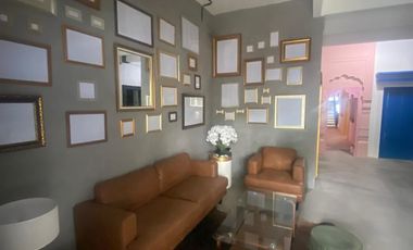 DISEWAKAN Rumah Studio